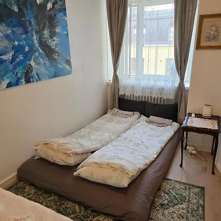 Cozy In Center